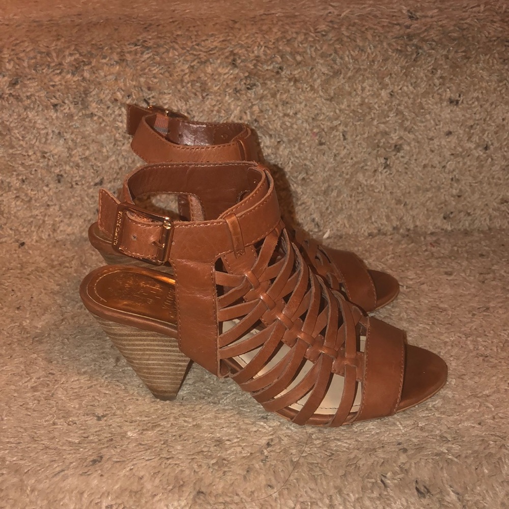 Sandals - Picture 3 of 3